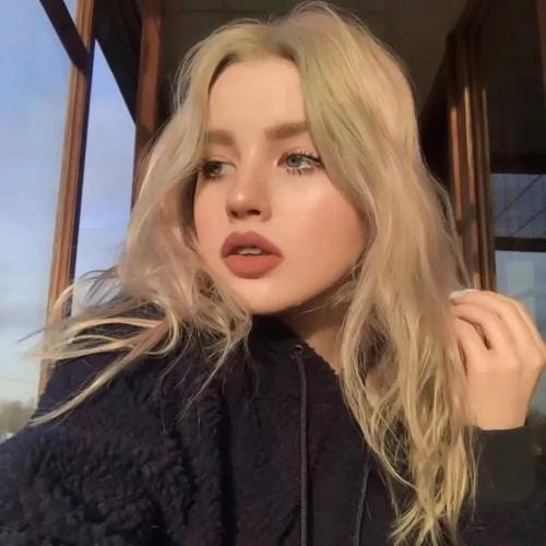 عائشہ خان avatar